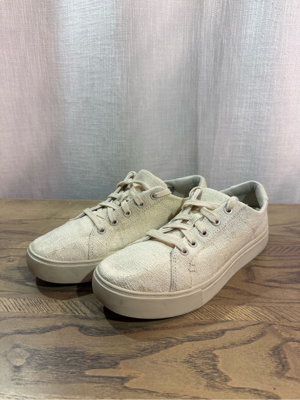 Toms Women's Low-Top Canvas Sneakers in Off-White Beige Cream
